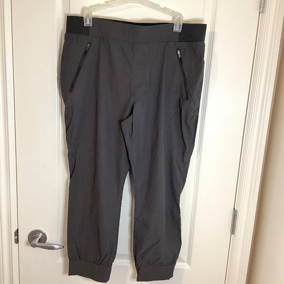 Eddie Bauer First Ascent Women’s Size 12 Gray Cropped Sweatpants Joggers - Picture 1 of 8